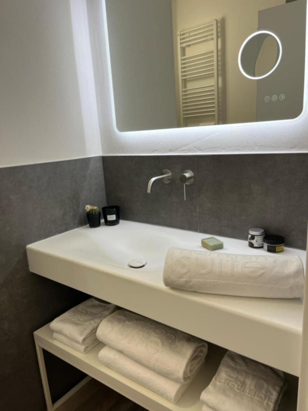 Harmony Residence セルヴィーノ エクステリア 写真